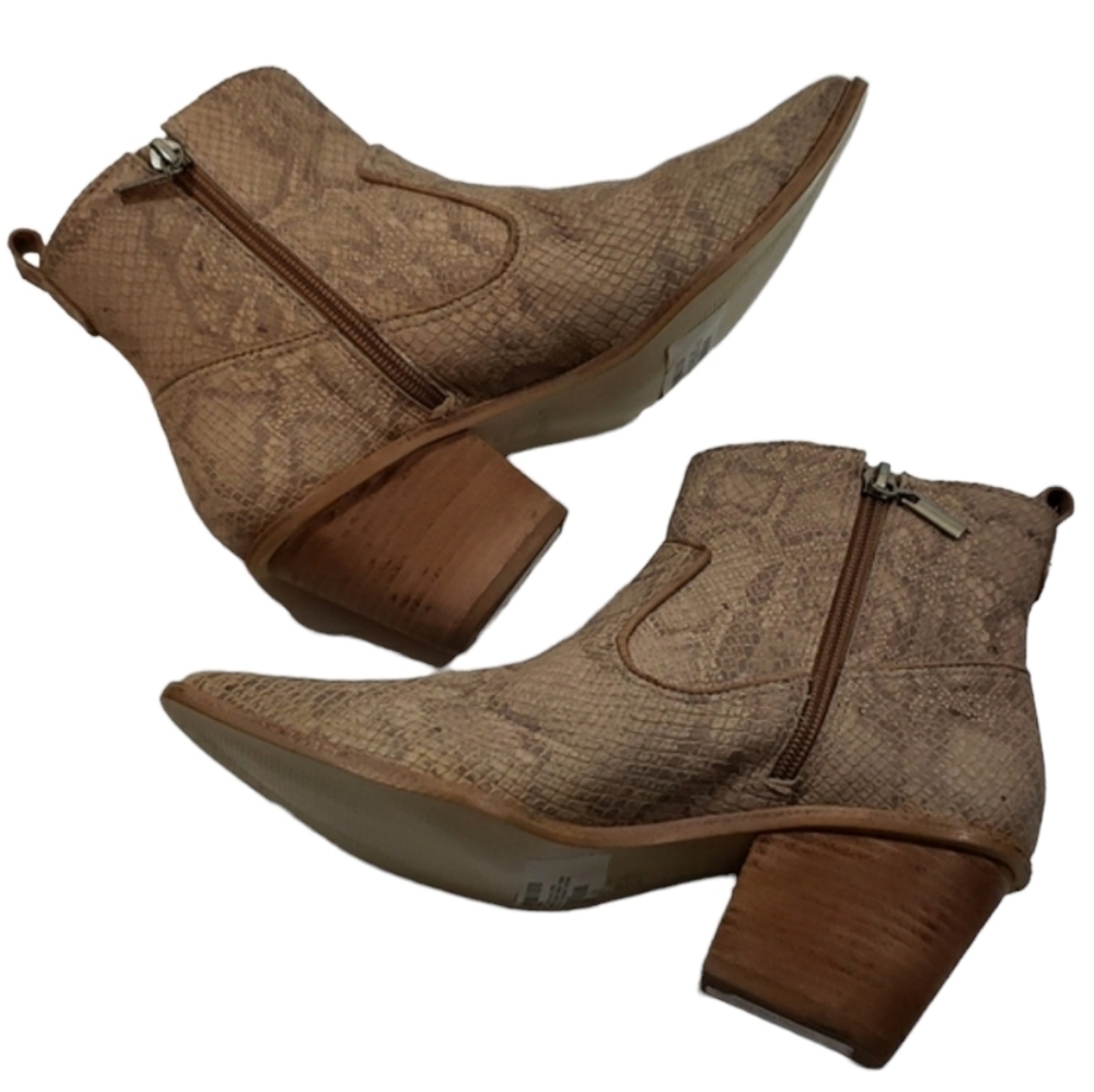 Kaanas~Woman Size 6M~Molinara Snake Texan Bootie NEW.